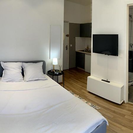 Studio cosy refait à neuf, centre-ville Nizza Esterno foto
